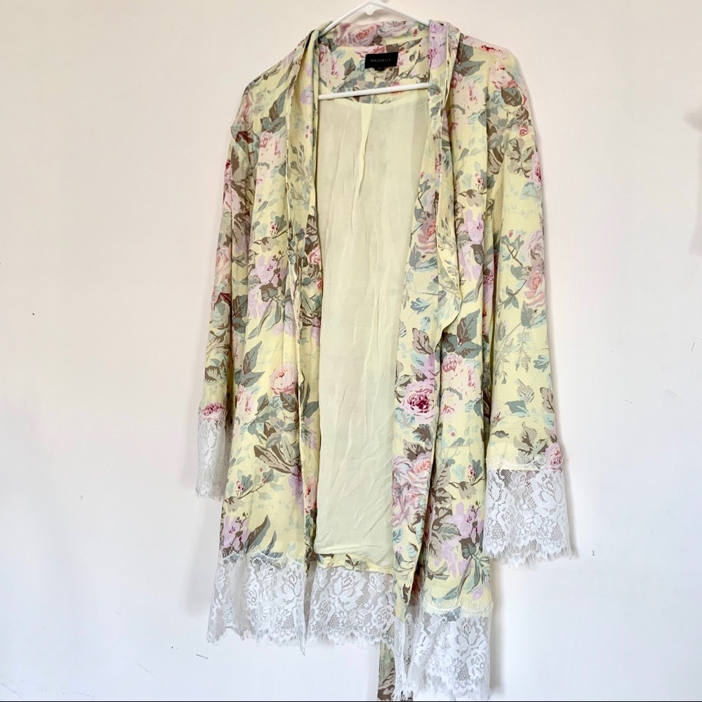 Majorelle pale yellow floral lace kimono robe